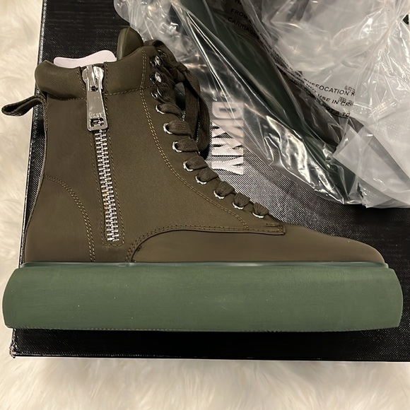 NEW DKNY Aken Sneaker Boot High Top Platform Women's US Size 5.5 - Picture 6 of 9